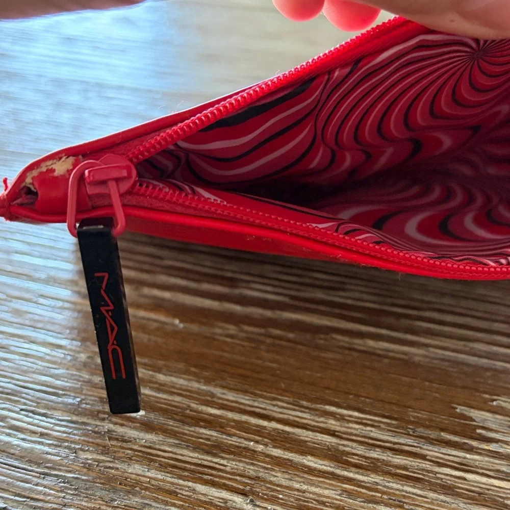 N/A vibrant red